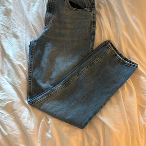 Abercrombie & Fitch Curve Love The ‘90s Straight Ultra High Rise Jeans